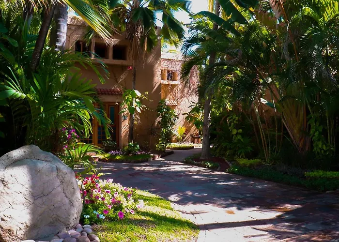 Villas El Rancho Green Resort